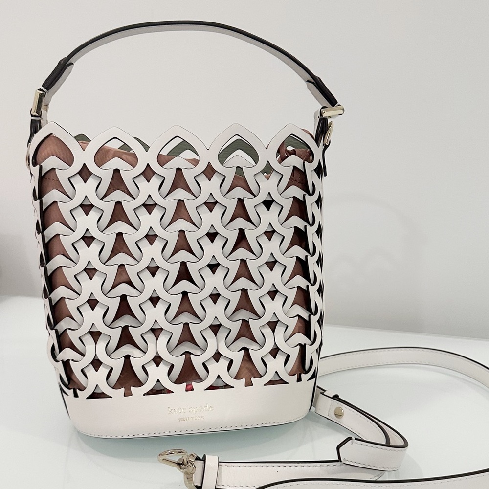 Kate Spade Bucket/crossbody Bag - brand new - off white